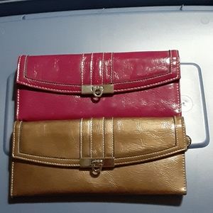 Set of 2 wallets